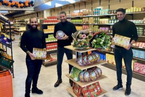 Perzische supermarkt gaat All In