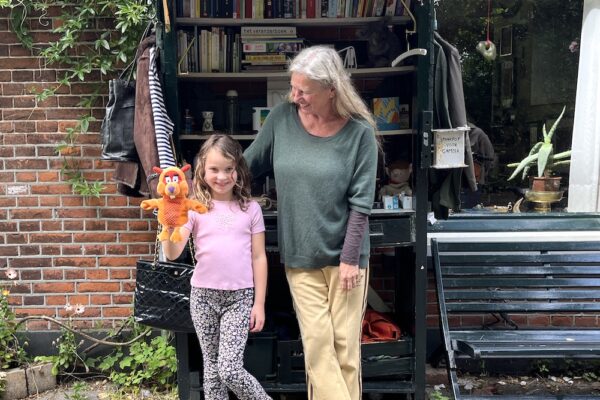 Weggeefwinkel weer open!