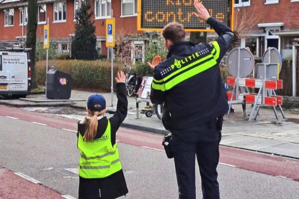Wijkagent zoekt Politiekids